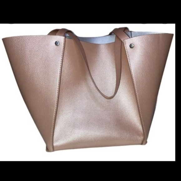 💕Neiman Marcus Tote -  Light Pink/Rose Gold with Pearl Sheer Finish💕 - Picture 1 of 11